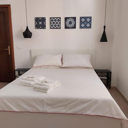 Isabella D'Aragona Guest House Барлета Екстериор снимка